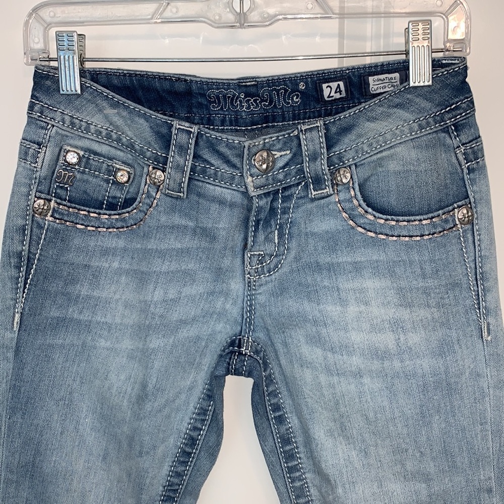 MISS ME BRAND NEW & BEAUTIFUL SIZE 24 CUFFED CAPRI JEANS - Picture 4 of 8